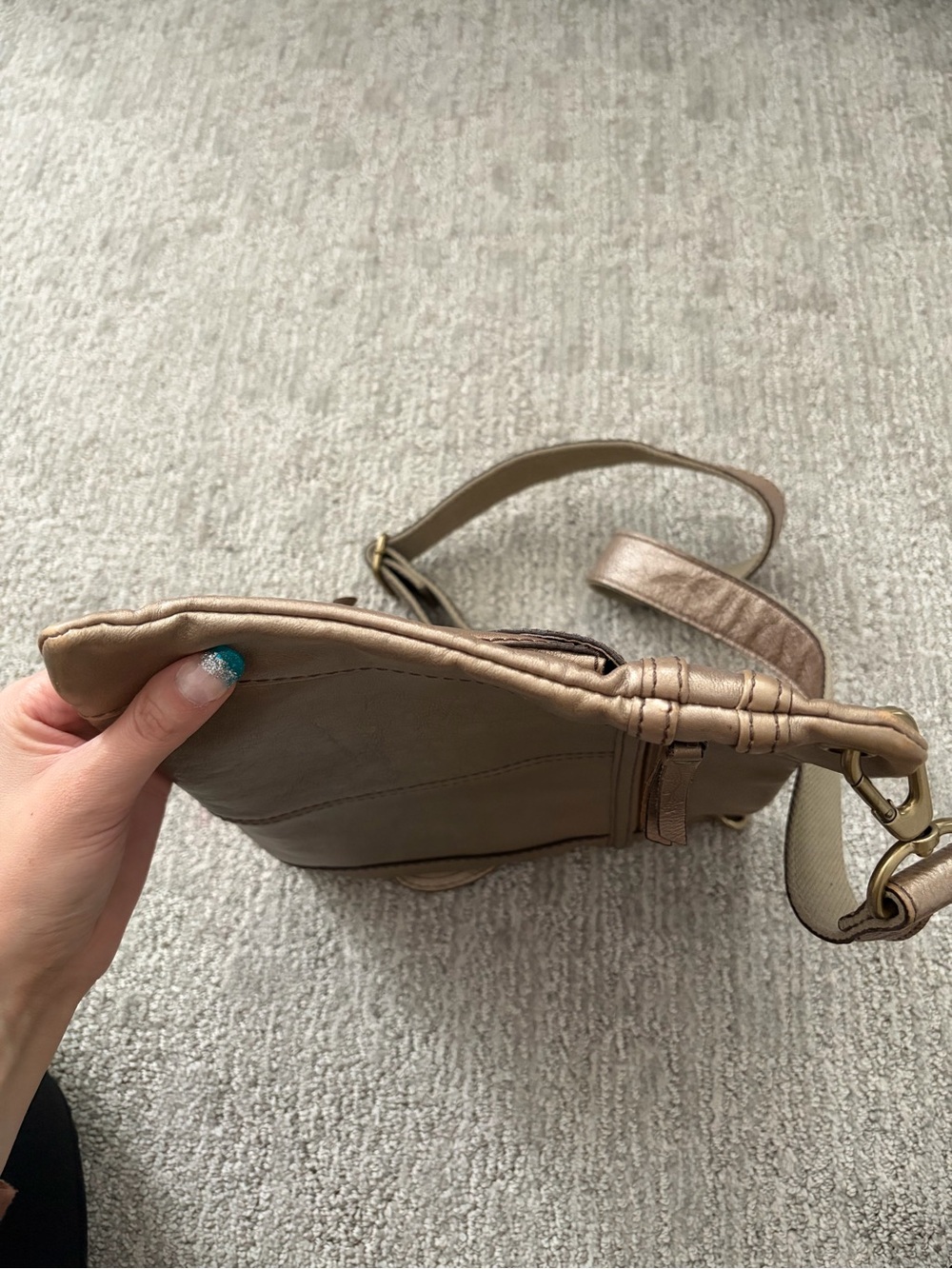 Fossil Taupe Leather Crossbody Bag - Picture 9 of 12